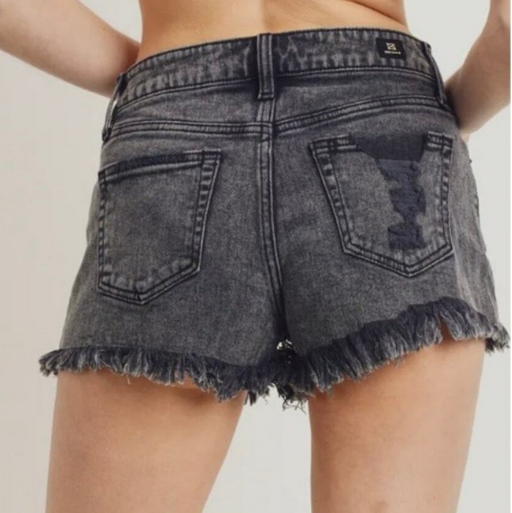 Letter To Juliet High Rise Washed Black Jean Shorts Distressed L‎ 32" Witchy NWT